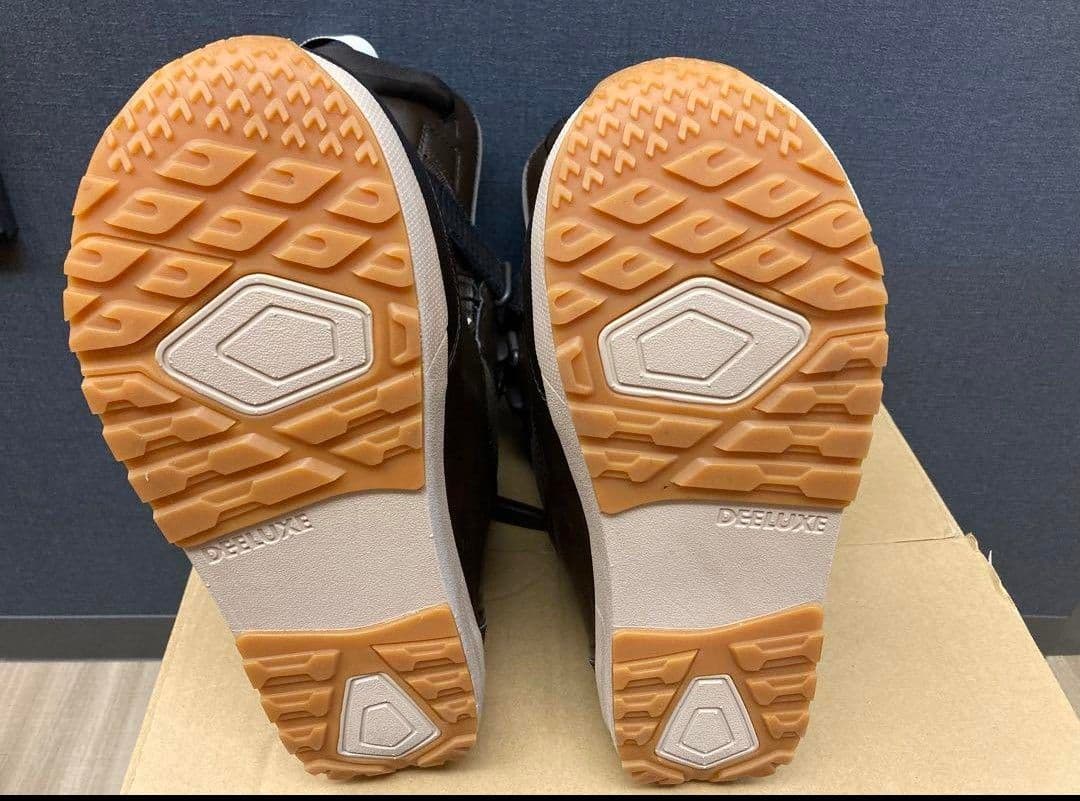 【ほぼ未使用品】DEELUXE スノーボードブーツ EMPIRE TF