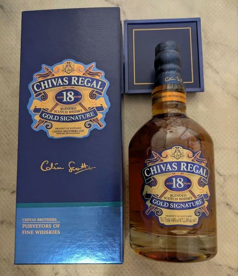 ウイスキー Chivas Regal 18 Year Old Gold Signature