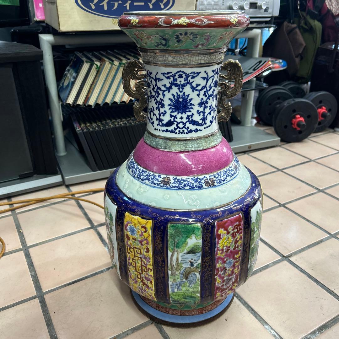 中国美術 青花琺瑯彩人物神獣纏枝花紋雙耳大瓶 高さ約50cm 旧家蔵出