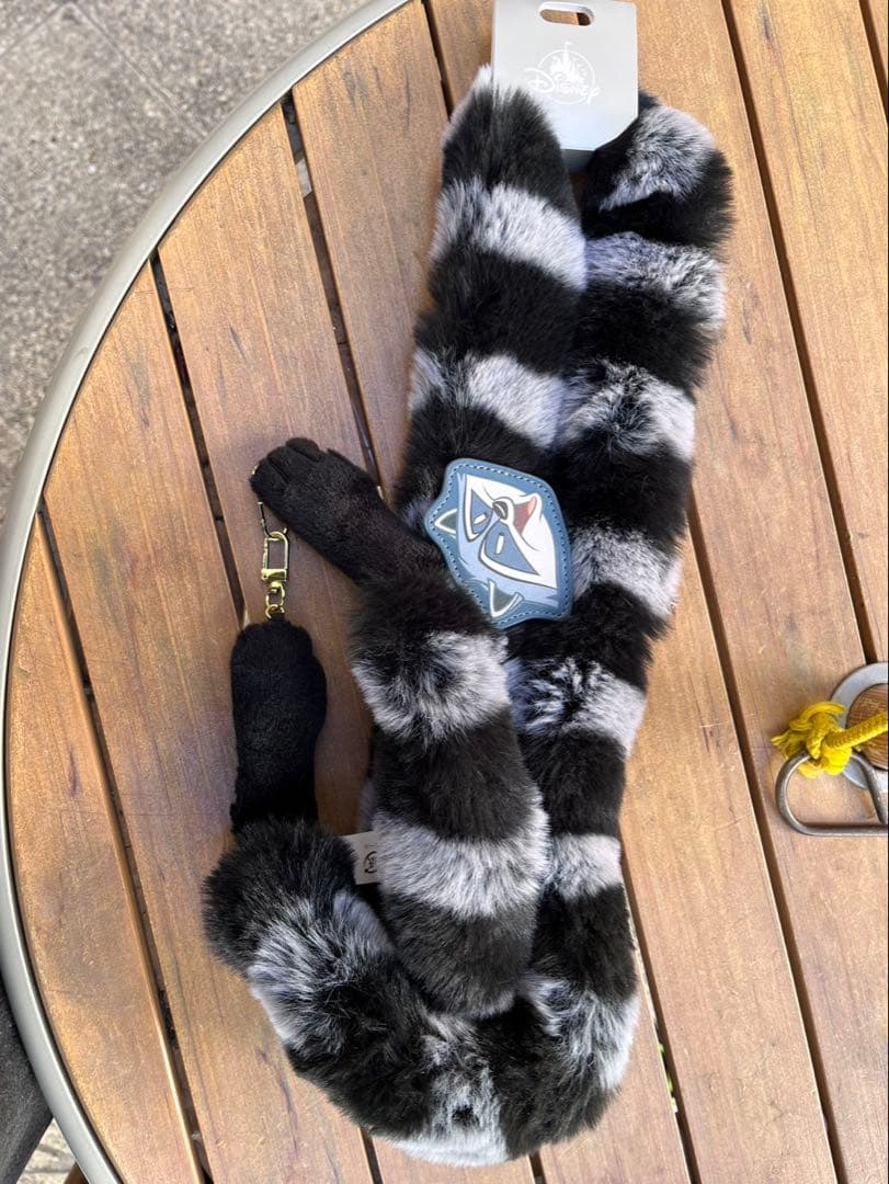 ディズニーストア　ポカホンタス　ミーコ　2点セット