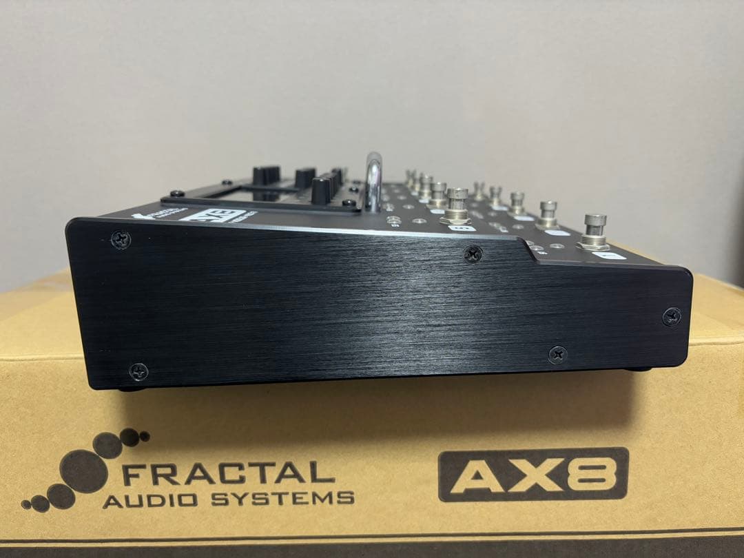AX8 Fractal Audio Systems ギタープロセッサー