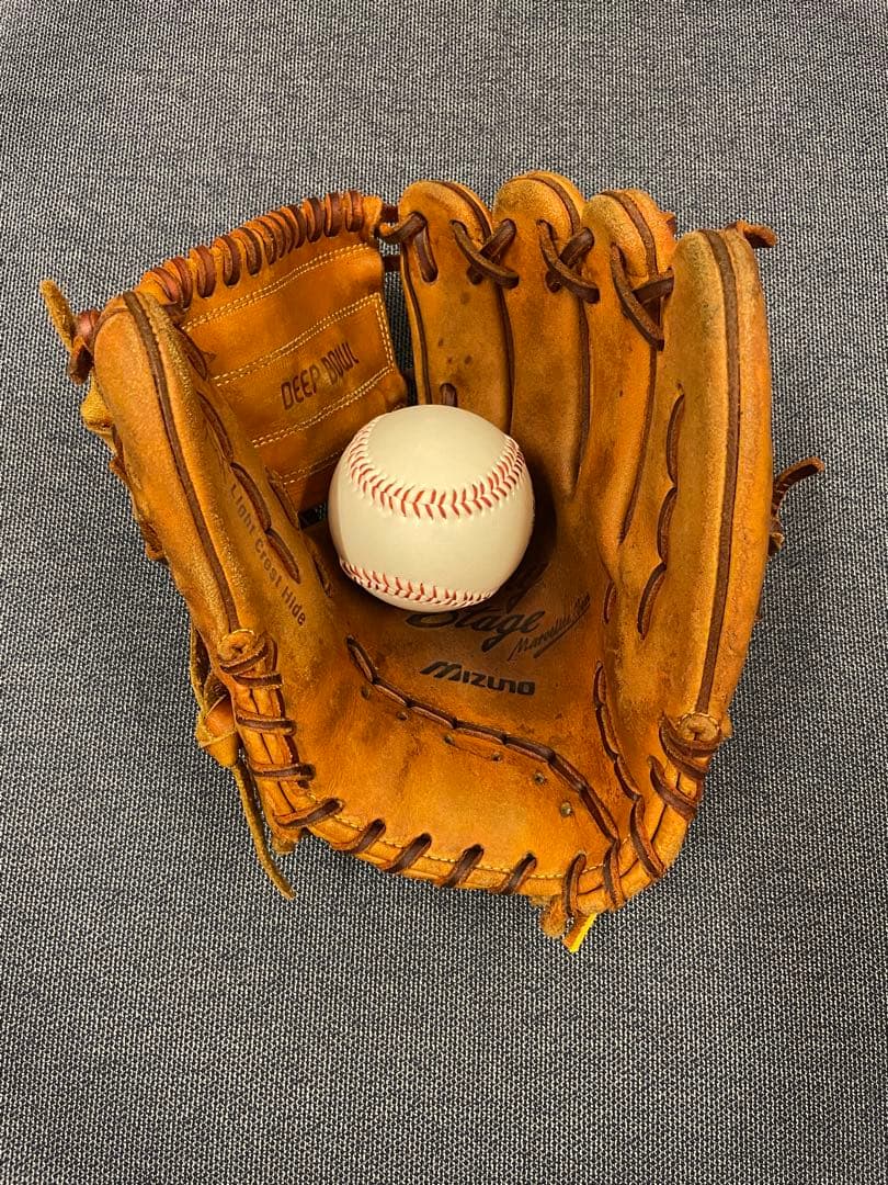 レア！　野球 硬式グローブ 一般用　大人　右投げ　グラブ　内野　右利き　ミズノ