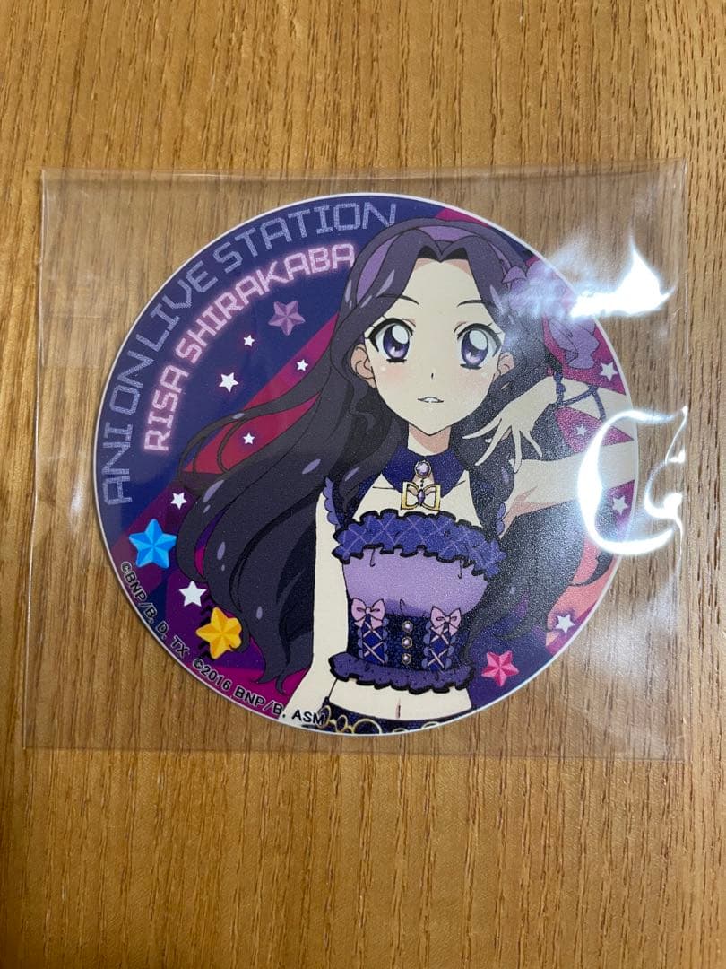 【白樺リサ】　アイカツ！アニON マグネット付きバッジ