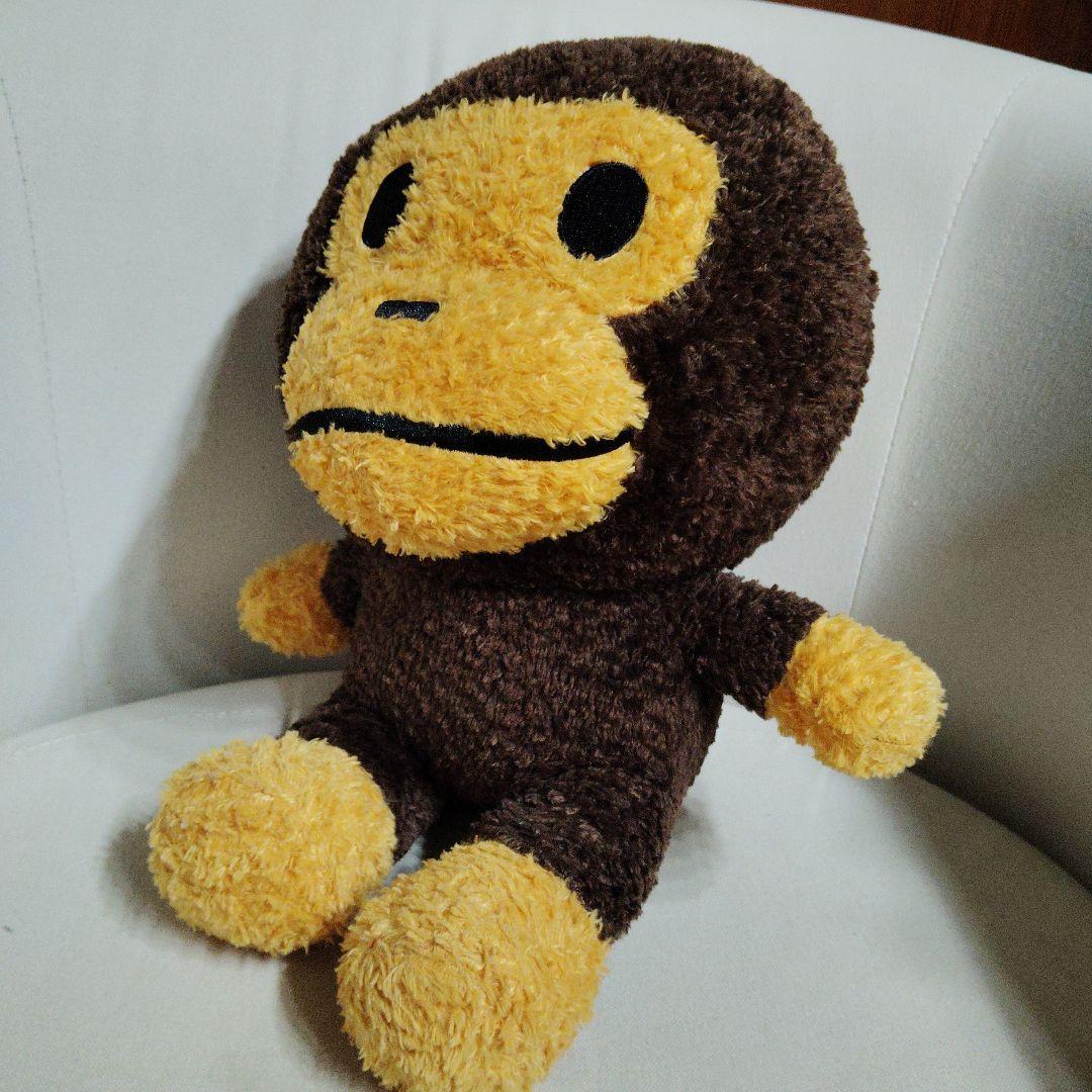 BAPE ぬいぐるみ　高さ30センチ　アベイシングエイプおまけ付き