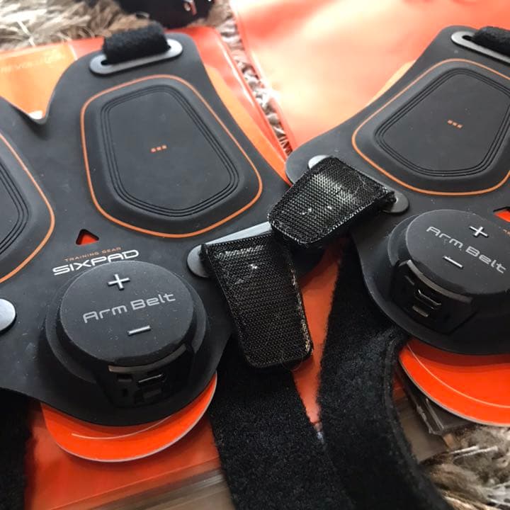 シックスパッド アームベルト　ツインセット充電タイプ　MTG メーカー純正品