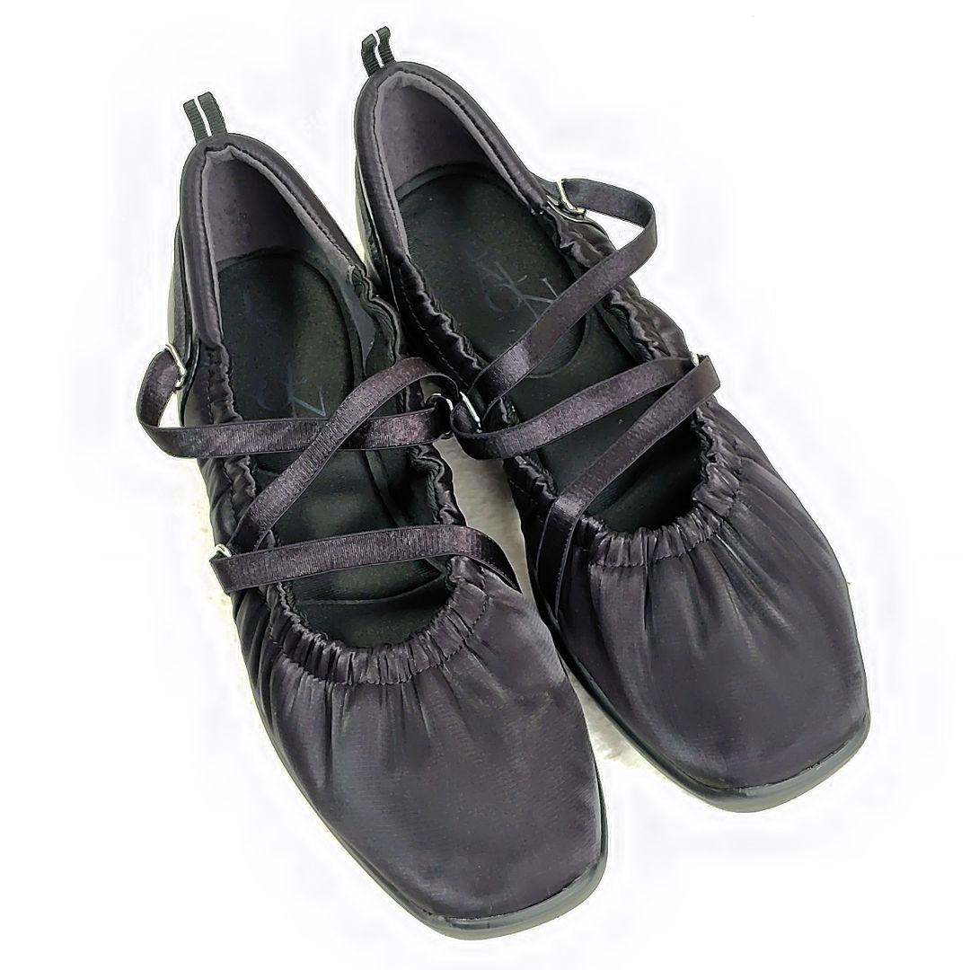 美品　2025 ルタロン　 Lエラスティックスニーカー　24.5cm ブラック