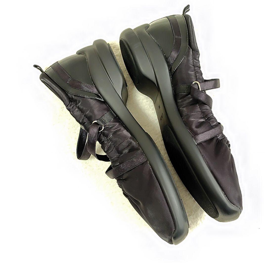 美品　2025 ルタロン　 Lエラスティックスニーカー　24.5cm ブラック