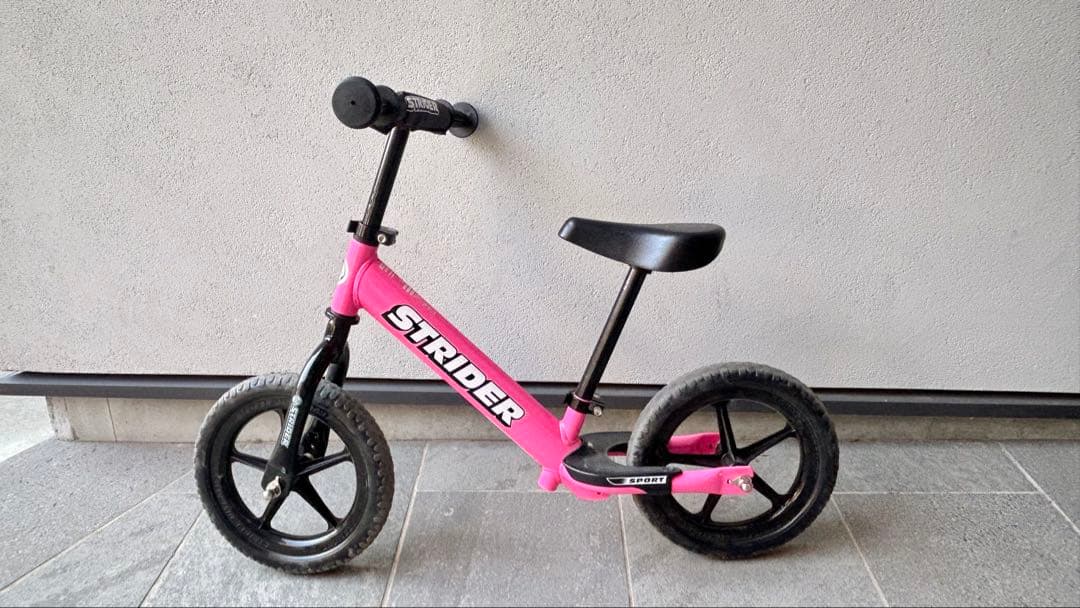 STRIDER 12インチ スポーツモデル　ピンク