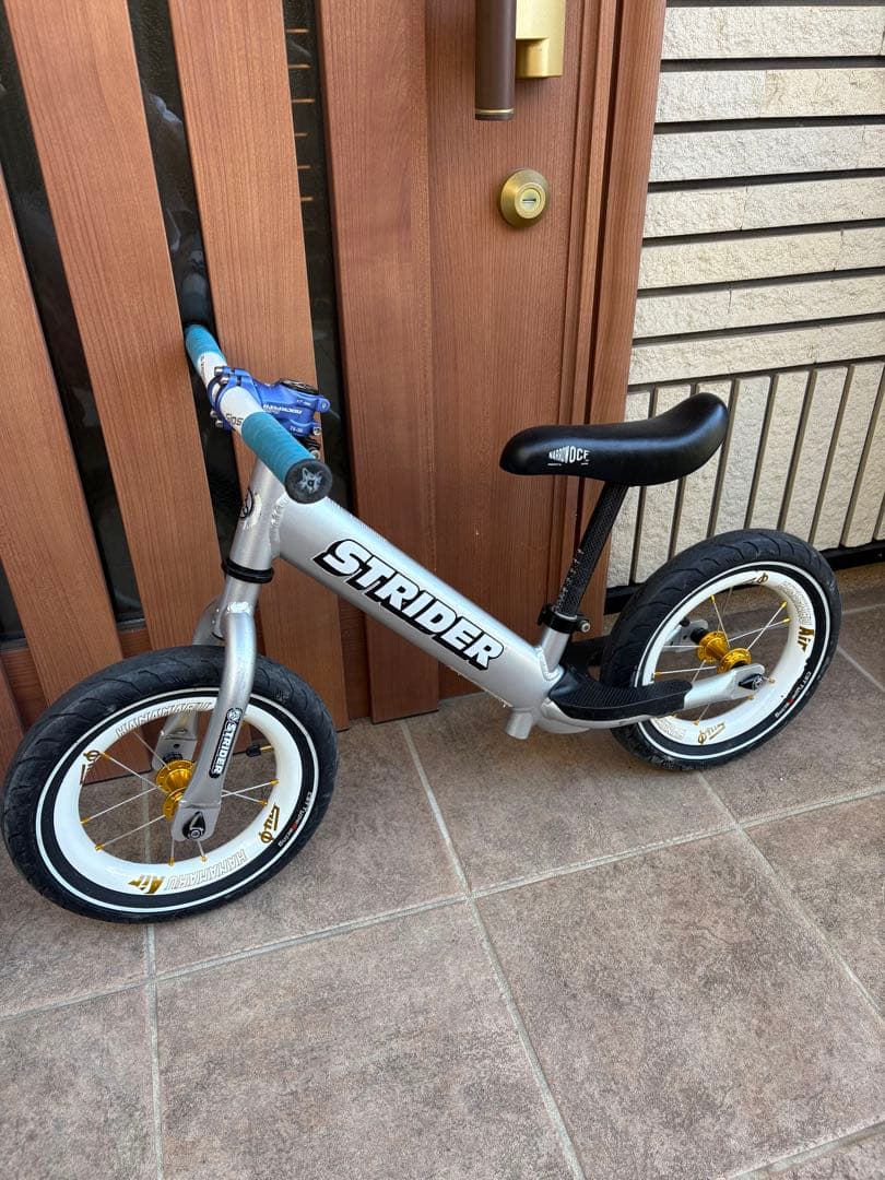 STRIDER pro ランバイク 12インチ シルバー　カスタム