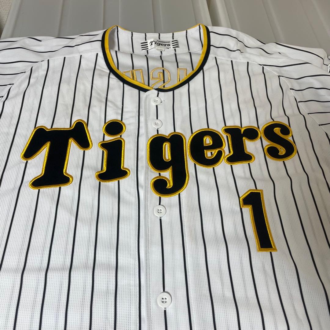 阪神タイガース　ミズノ　レプリカユニフォーム　森下翔太　1 旧ホーム　刺繍　O