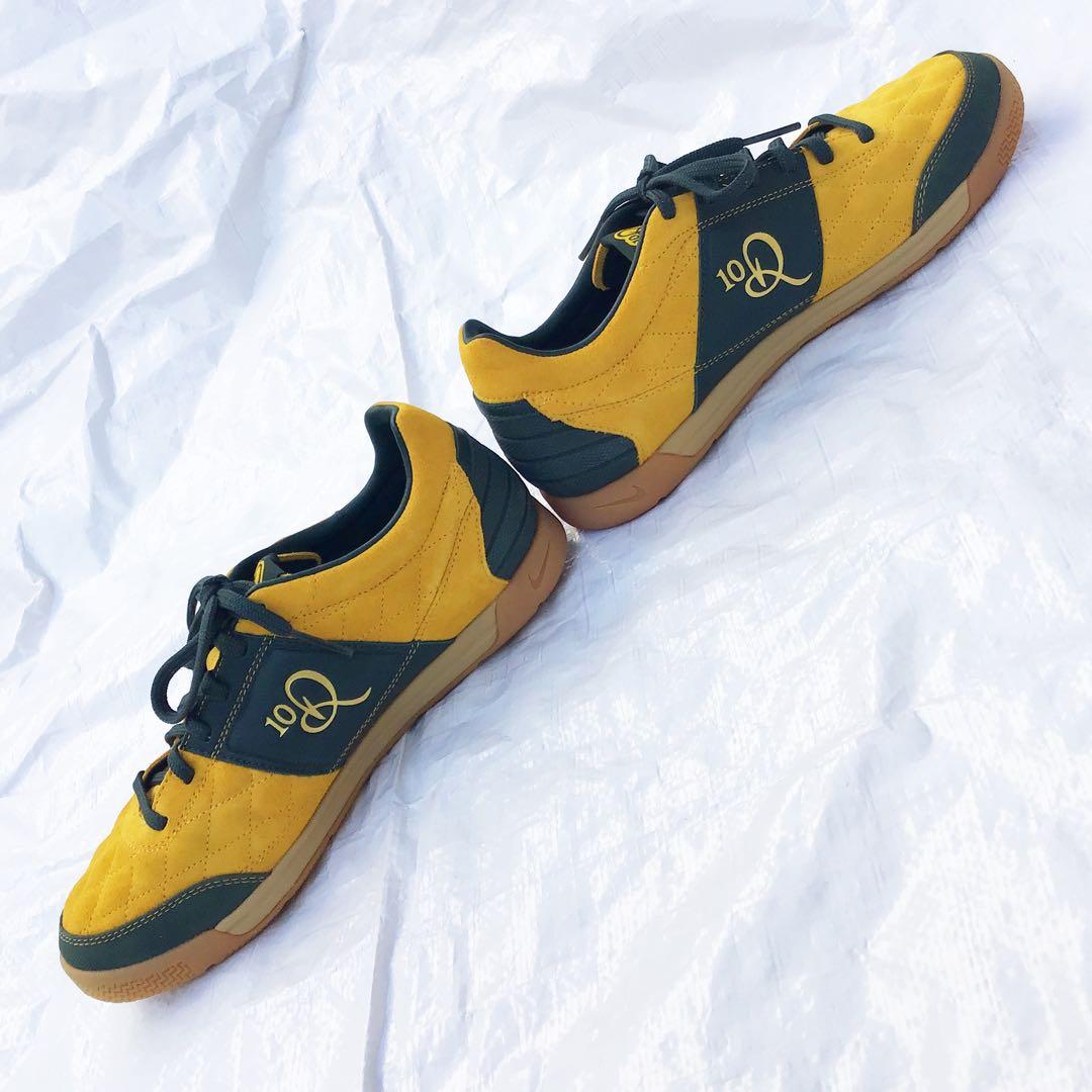 NIKE ティエンポロナウジーニュ フットサルシューズ （新品希少）