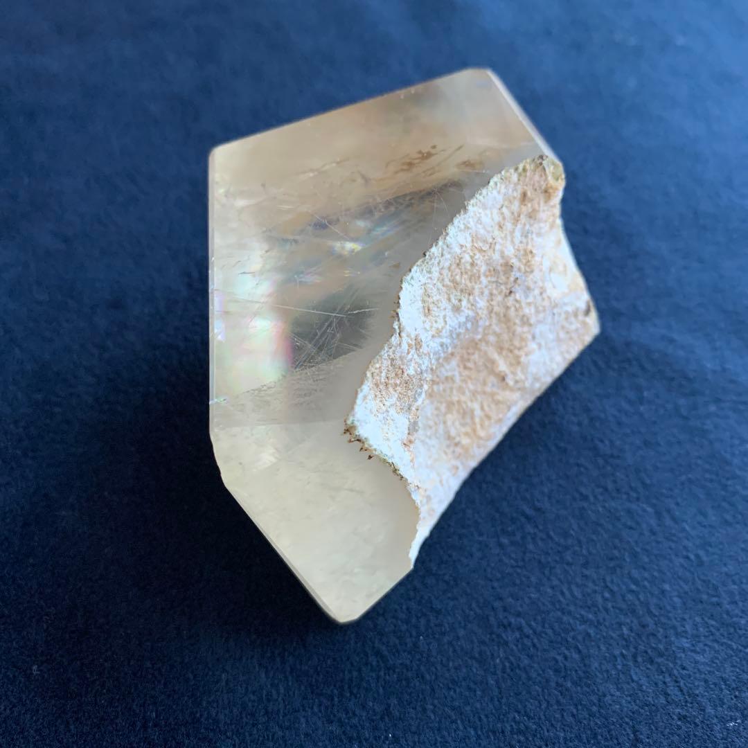 オケナイト入りゴールデンレインボーカルサイト