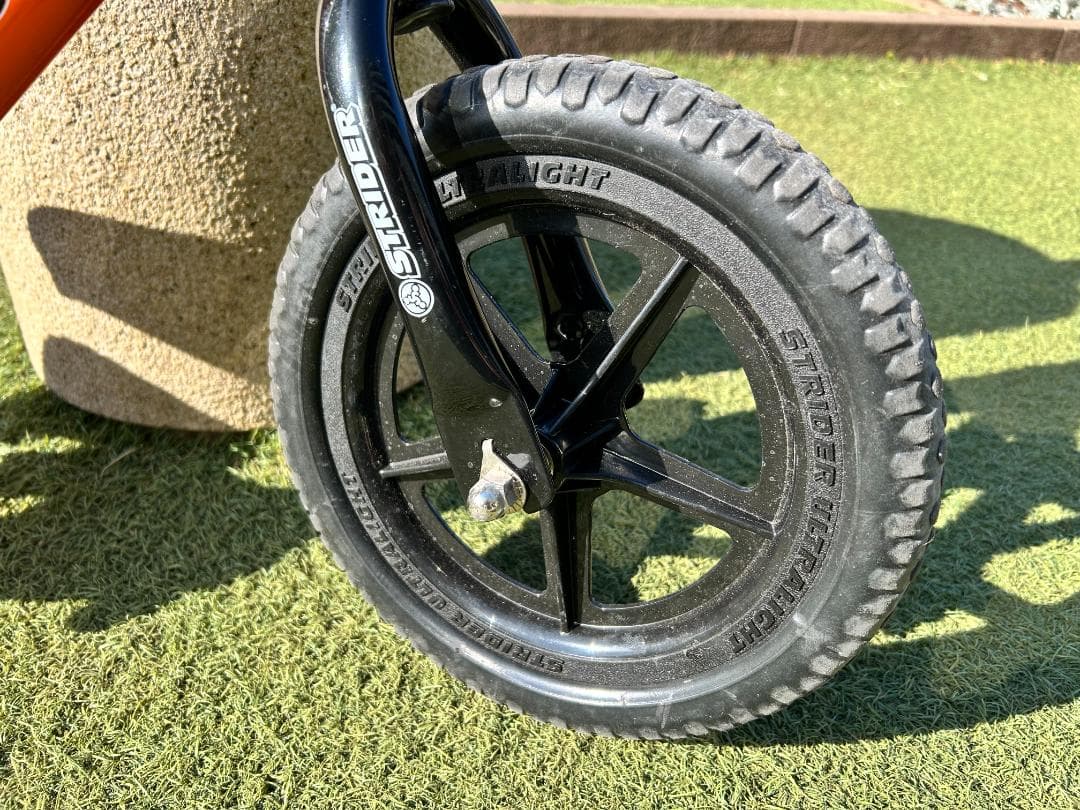 STRIDER SPORTS オレンジ 12インチ