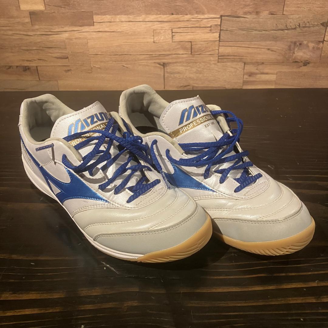 MIZUNO　フットサルシューズ　MORELIA　白/水色/ゴールド　26.5