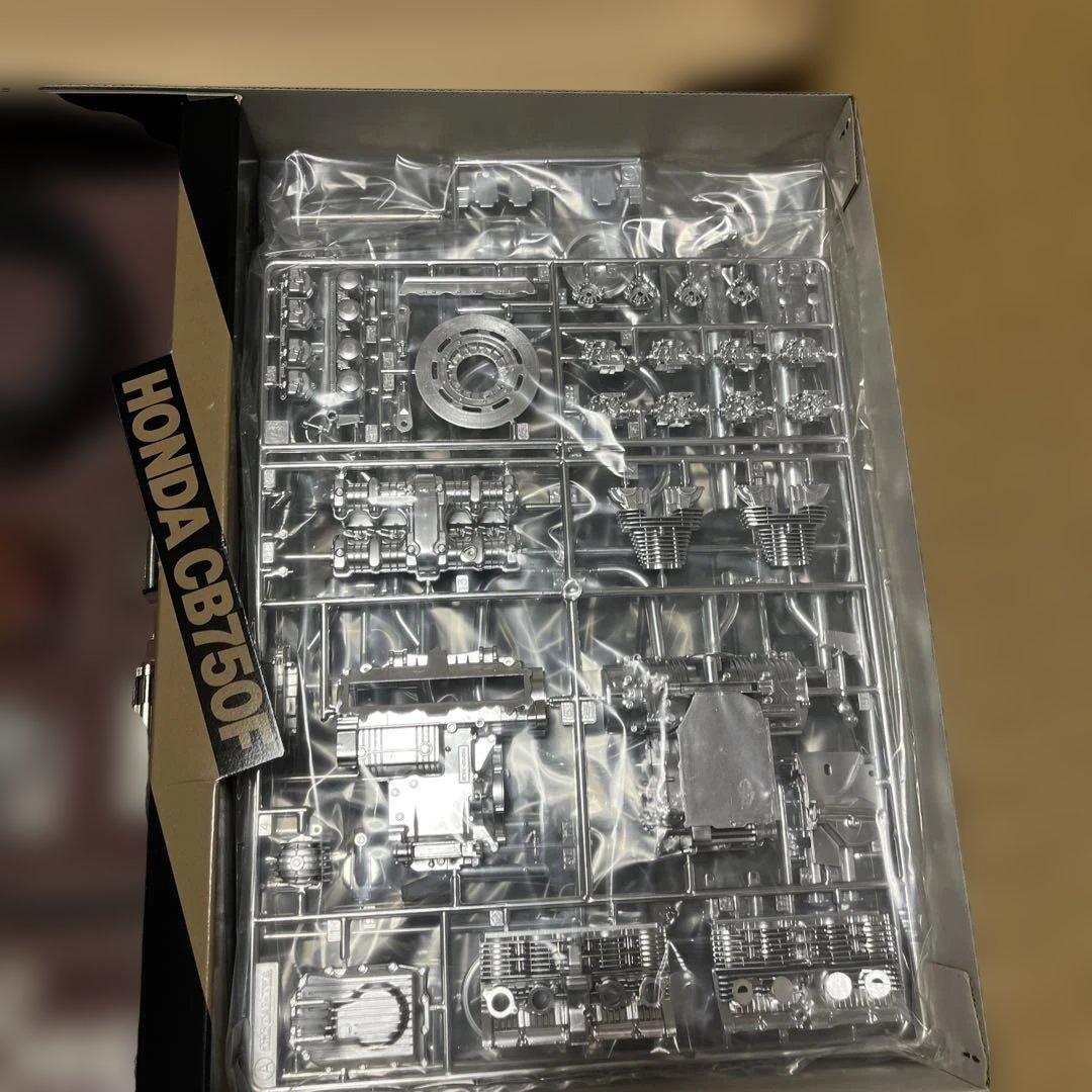 TAMIYA 1:6 ホンダ CB750F プラモデル