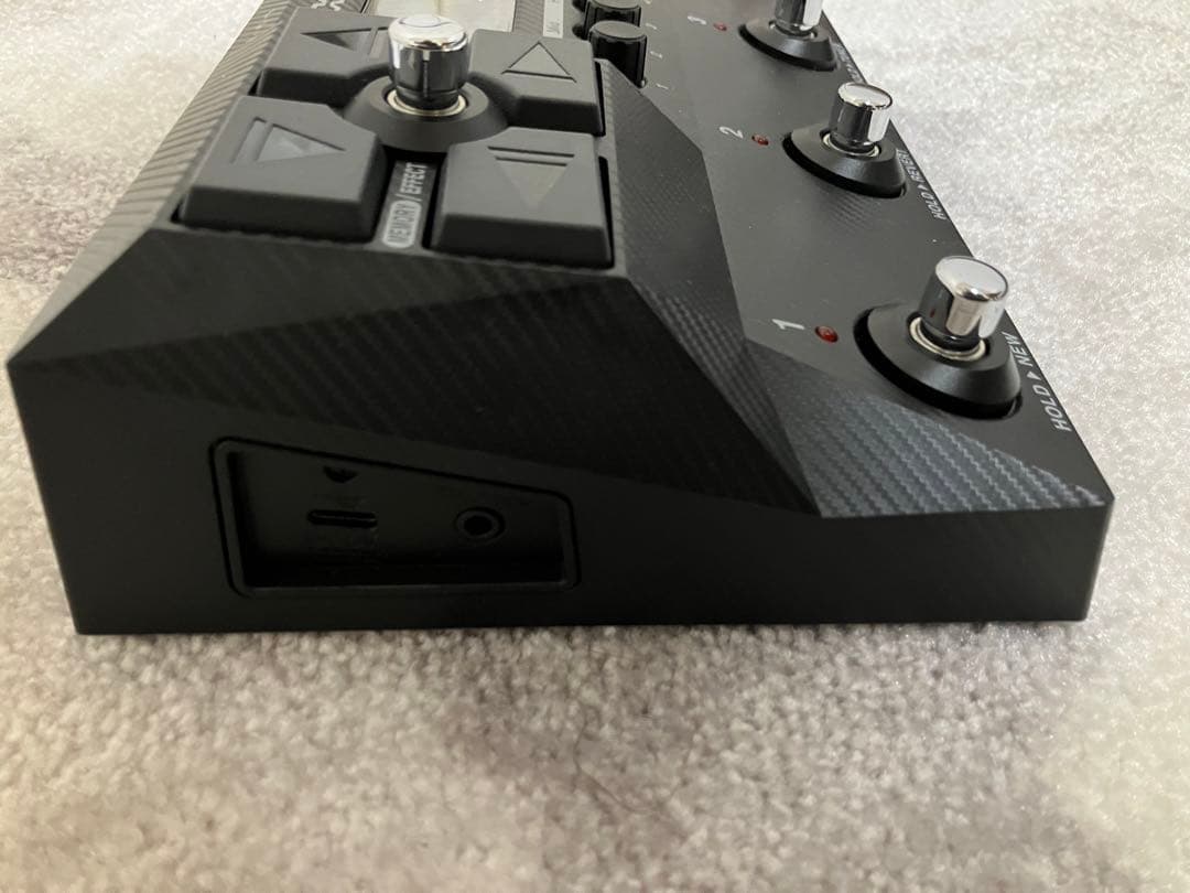 ZOOM B2 Four ベースエフェクター+ボリュームペダル