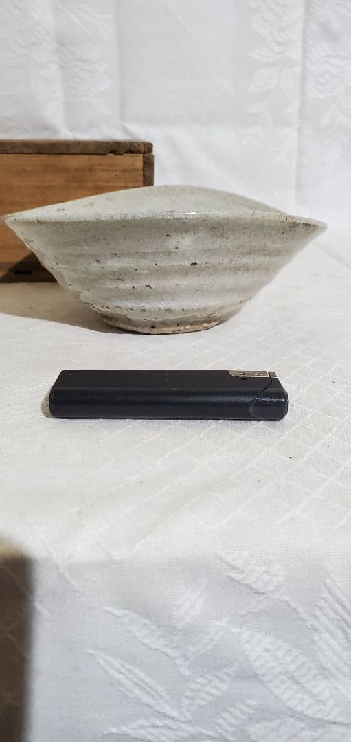 茶道具　編笠形、刷毛目のお茶碗、時代物　骨董品、美術品