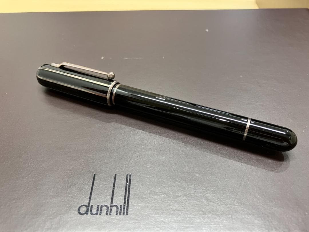 R*様 未使用!ダンヒル万年筆SV925Limited Edition やや変色