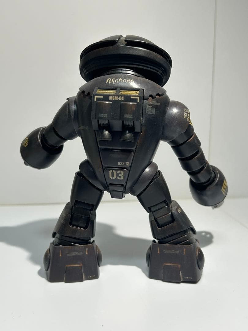 プラモデル　ガンプラ　模型　組立済　HG 1/144 アッガイ　完成品　全塗装