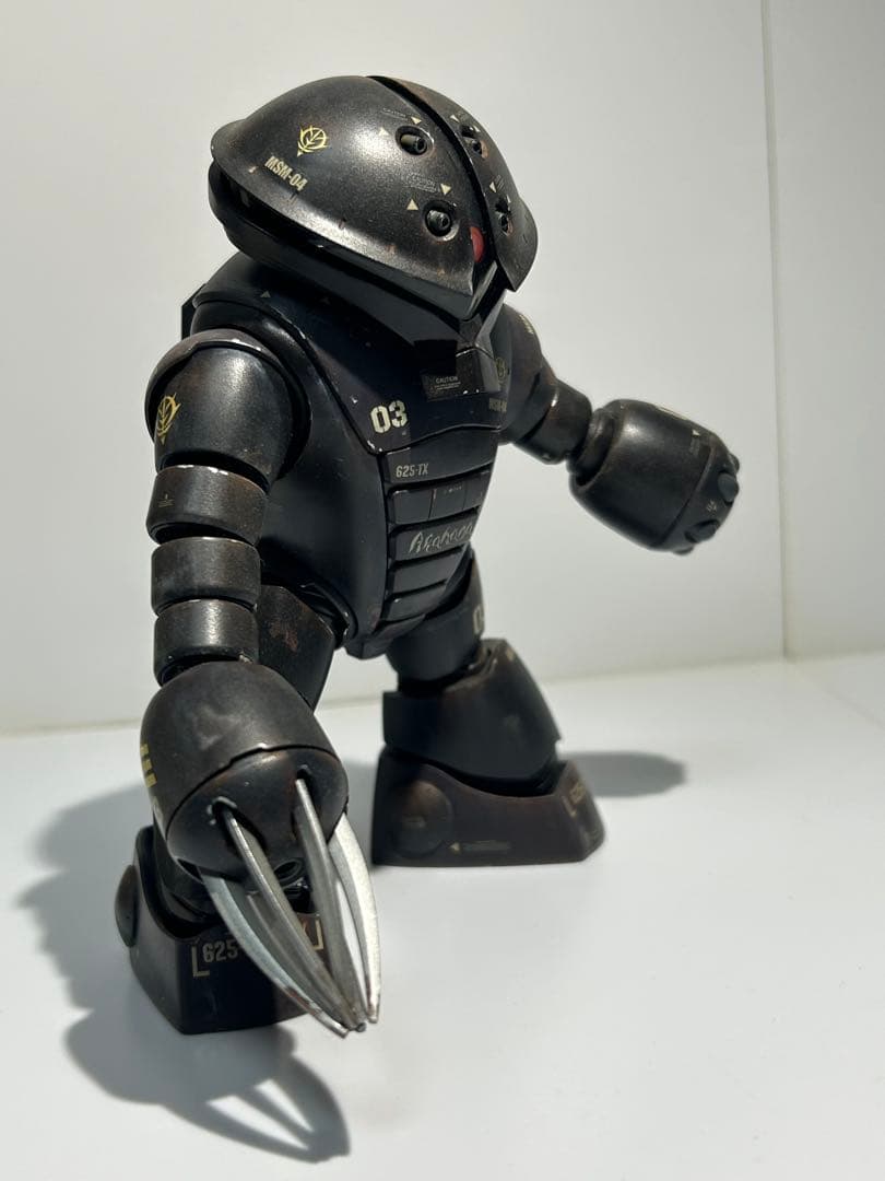 プラモデル　ガンプラ　模型　組立済　HG 1/144 アッガイ　完成品　全塗装