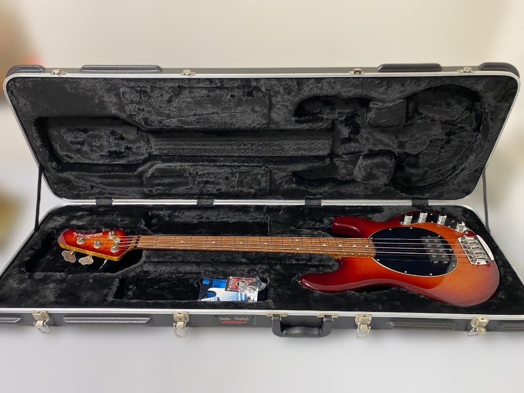 ベース MUSICMAN STINGRAY LIMITED EDITION 2012