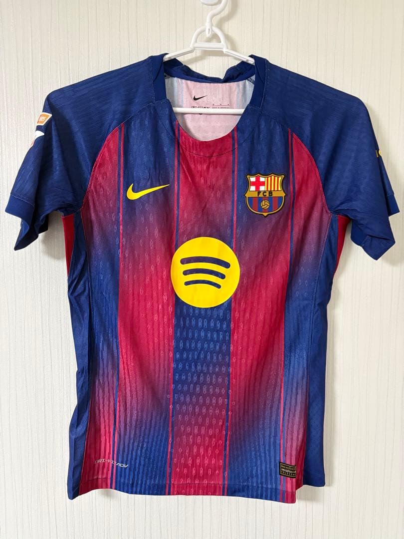 フレンキー・デ・ヨング　バルセロナ　ユニフォーム