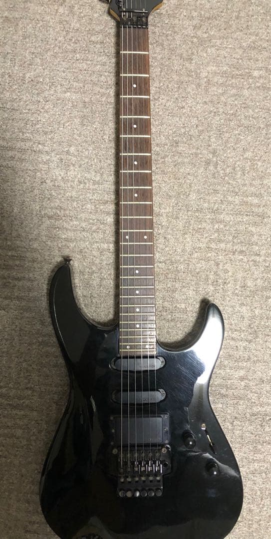 フェルナンデス　フロイドローズ ブラック　旧アクティブ回路　パッシブエレキギター