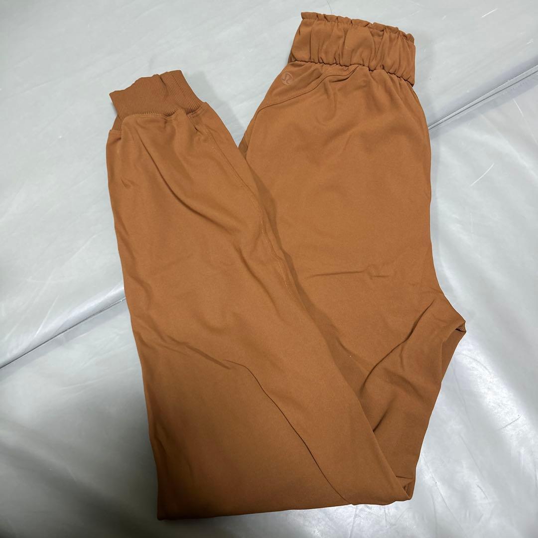 Lululemon ジョガーパンツ　サイズ0