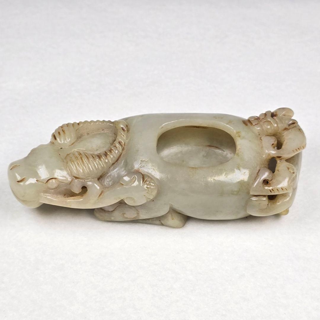 貴重 本物和田玉 細工手彫り 清代 牛と螭龍紋 筆洗い 筆添 玉硯 置物 超美品