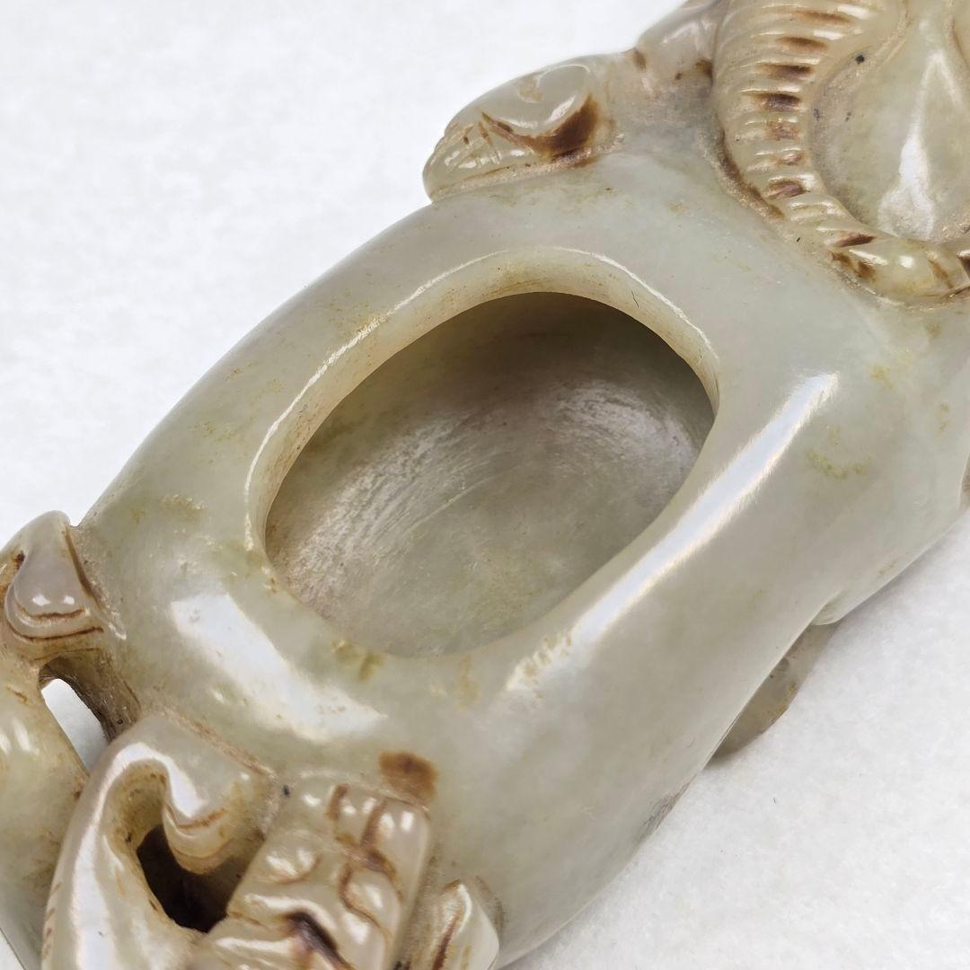 貴重 本物和田玉 細工手彫り 清代 牛と螭龍紋 筆洗い 筆添 玉硯 置物 超美品