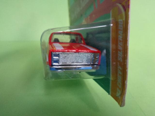 ホットウィール　The80s　８３　シェビー　シルバラード