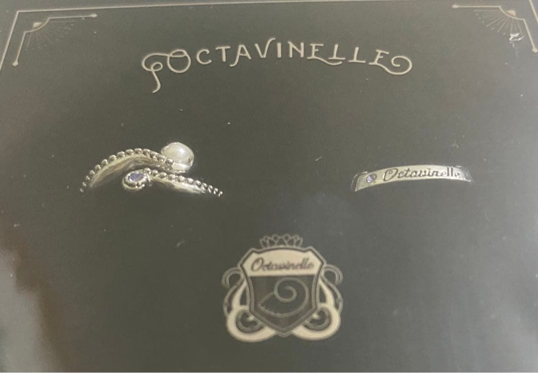 ツイステ　オクタヴィネル　リング　ピアス