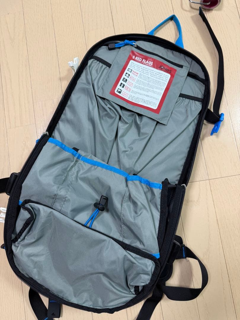 JONES バックパック 18L DEEPER