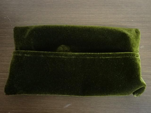 阪急電車の車両のシートと同じ生地を用いたティッシュボックスカバー　阪急電鉄