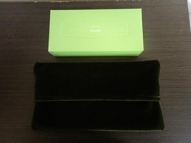 阪急電車の車両のシートと同じ生地を用いたティッシュボックスカバー　阪急電鉄