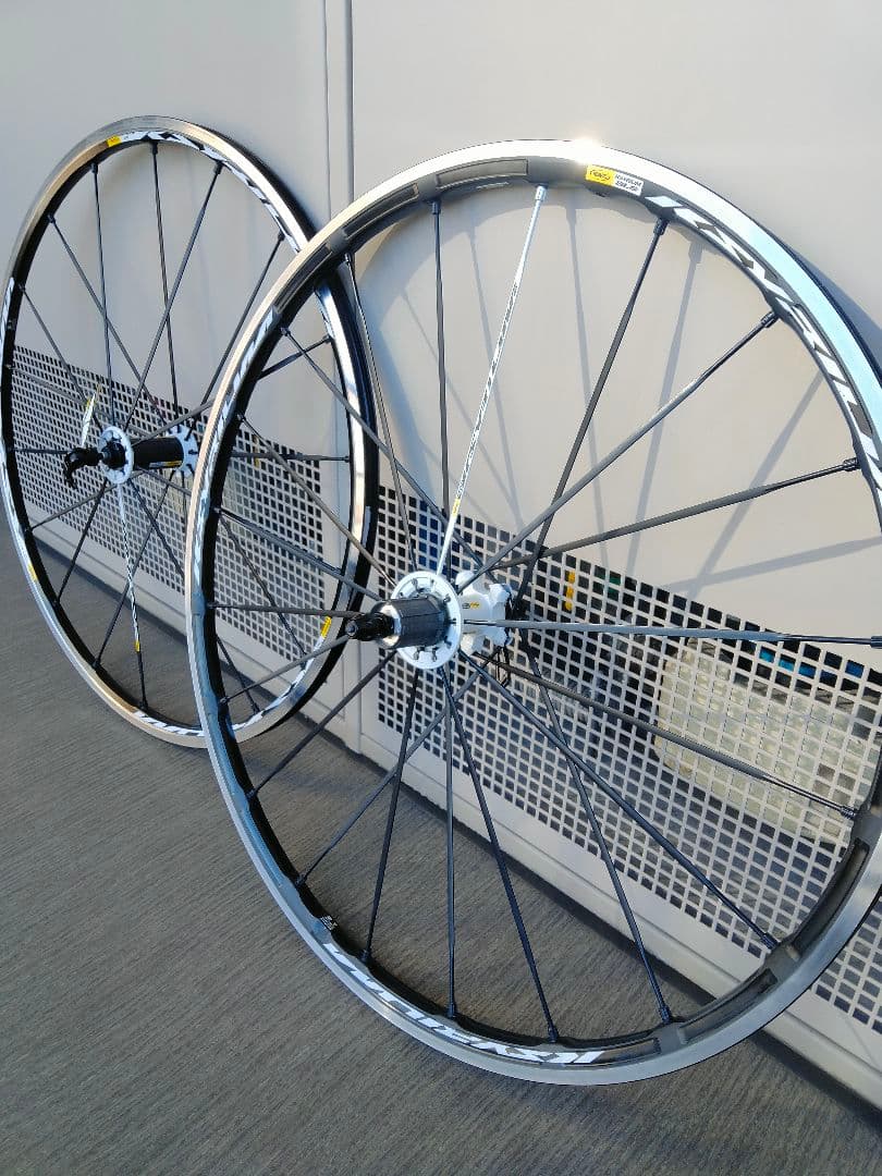 MAVICマビック　キシリウムSLS　シマノ10,11sクリンチャー