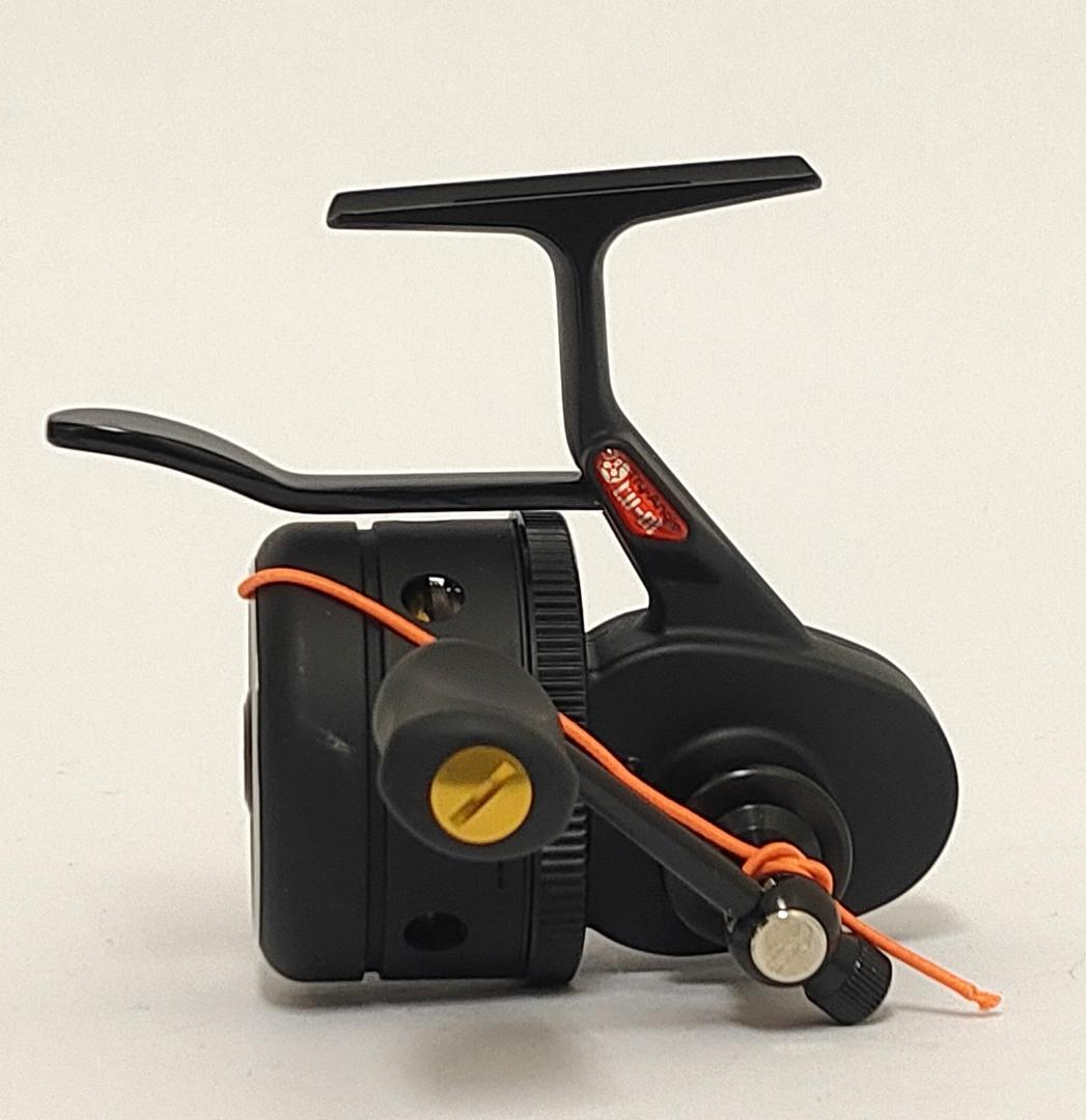 トライアングル アンダースピンキャストリール TU-01 ケース無