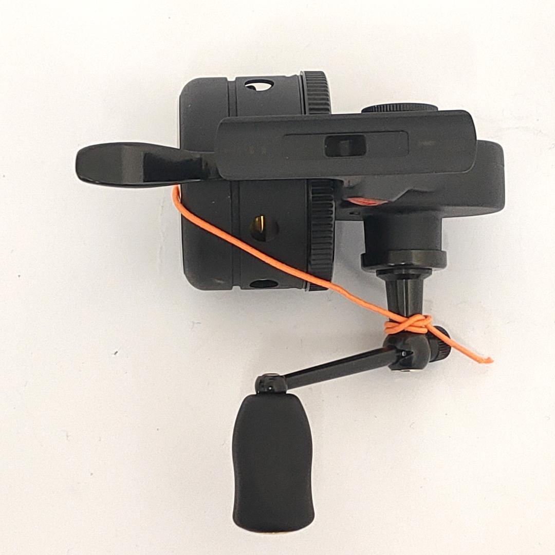 トライアングル アンダースピンキャストリール TU-01 ケース無