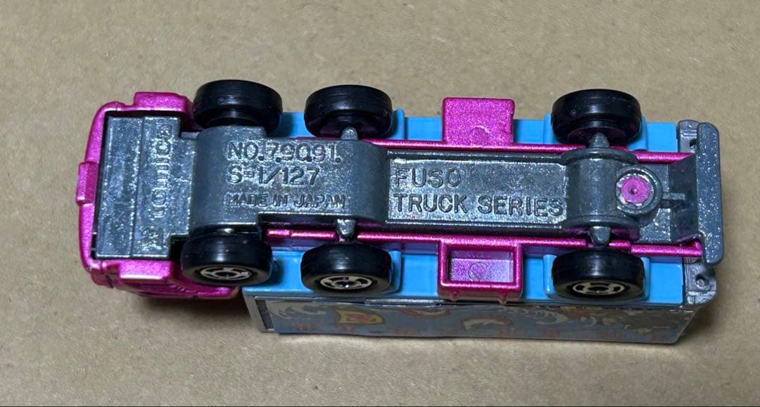 日本製 トミカ 三菱ふそう パネルバン