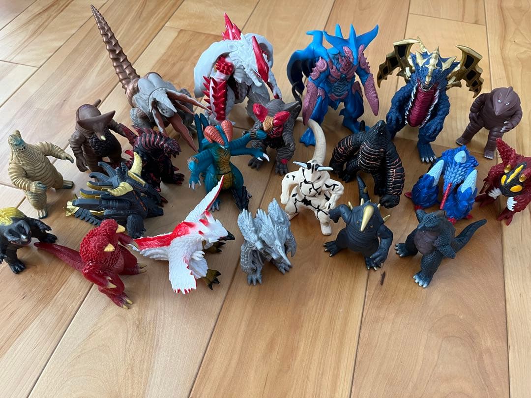ウルトラマン・特撮・怪獣 ソフビ フィギュアセット 約100体