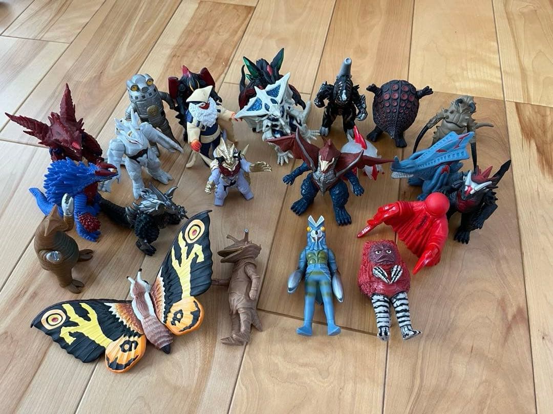 ウルトラマン・特撮・怪獣 ソフビ フィギュアセット 約100体