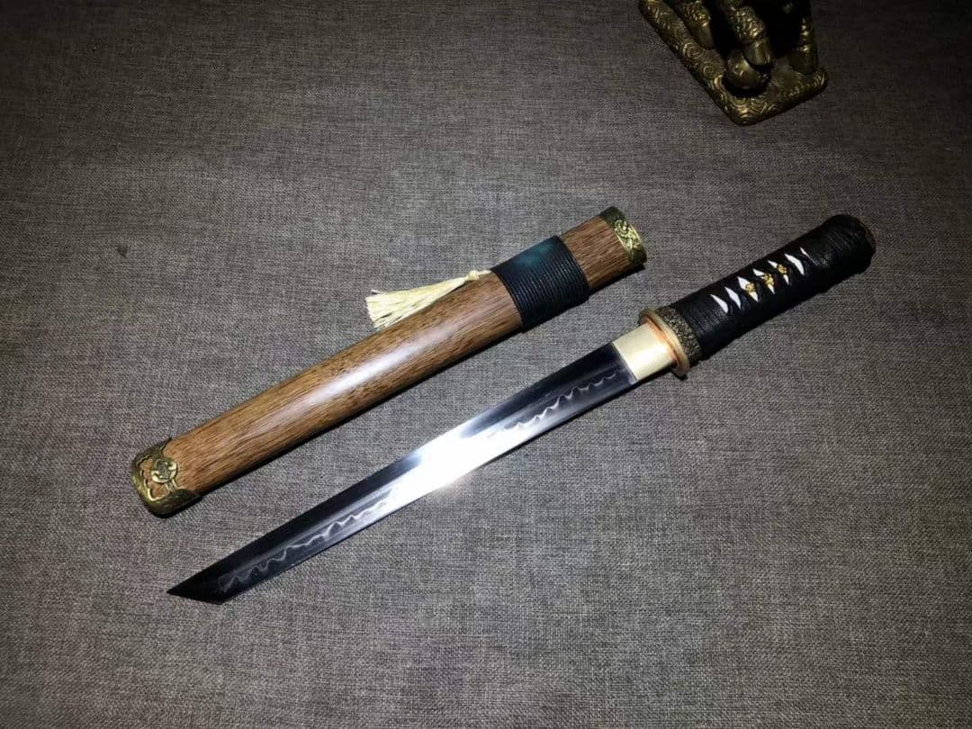 猟影唐刀 古兵器 武具　刀装具　日本刀　模造刀 居合刀  短刀