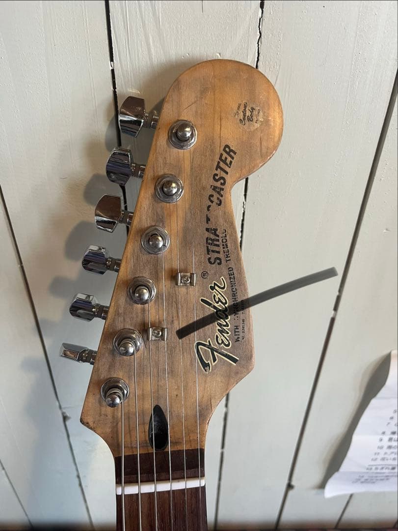 メーカー不明Stratocaster フィエスタレッド　レリック加工