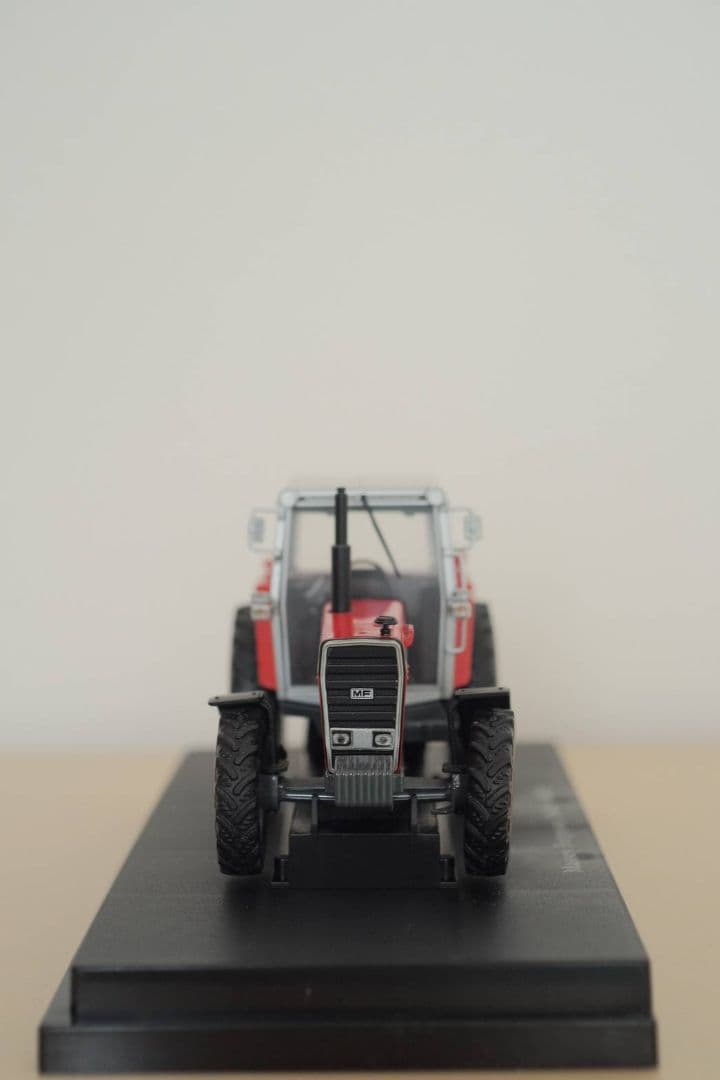 1/32　Massey Ferguson 2640　トラクター　ミニチュア