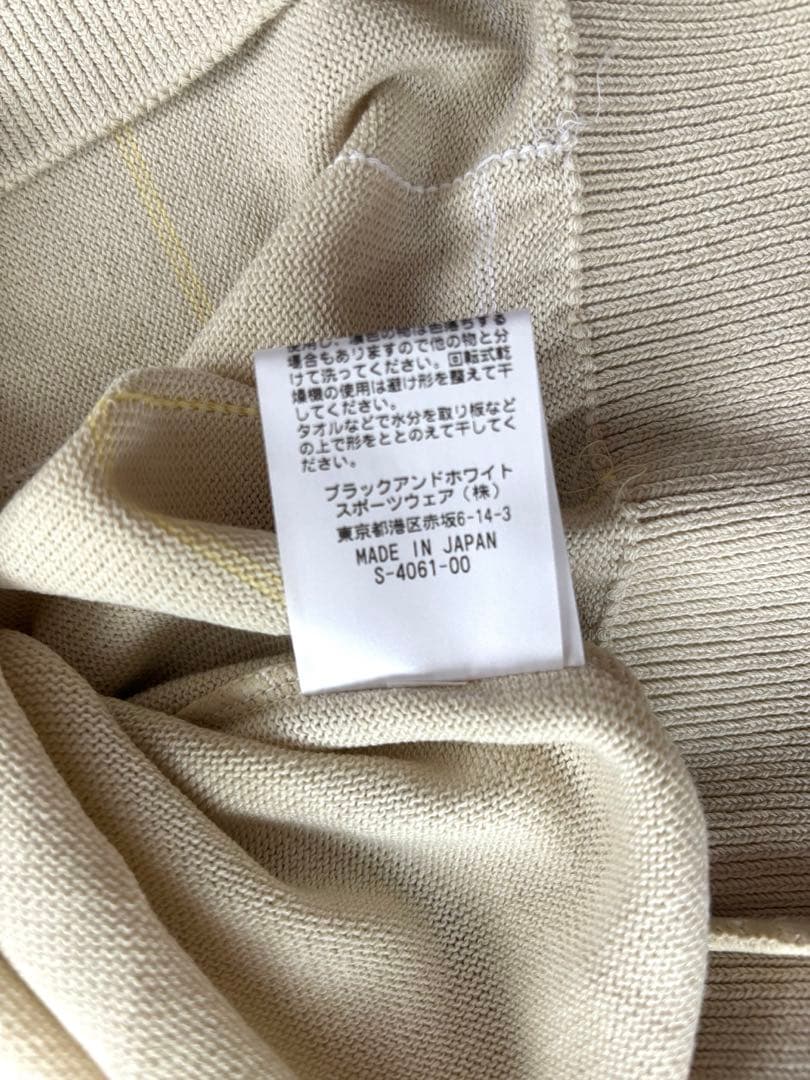 Black & White Vネック ベスト 新品未使用