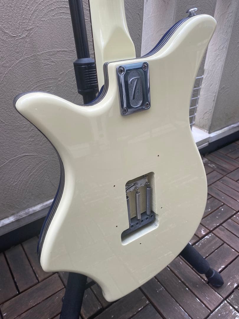 Italia Guitars Monza(ビザールギター)