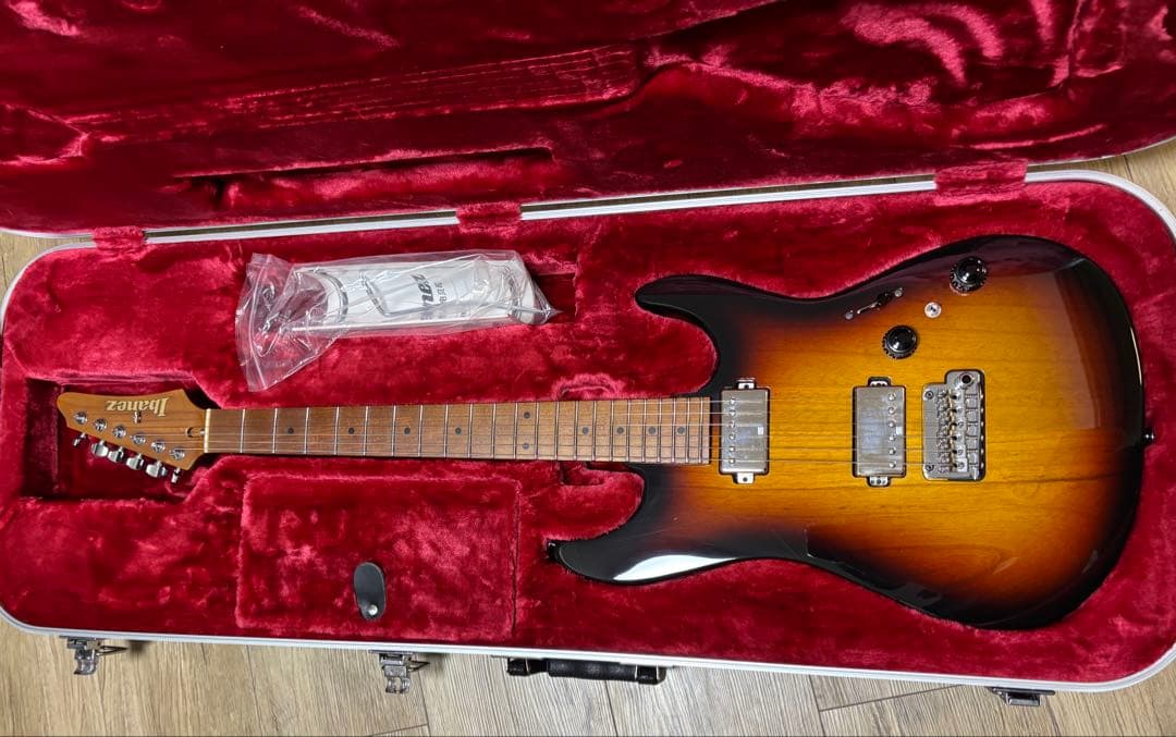 ギター Ibanez AZ2202A