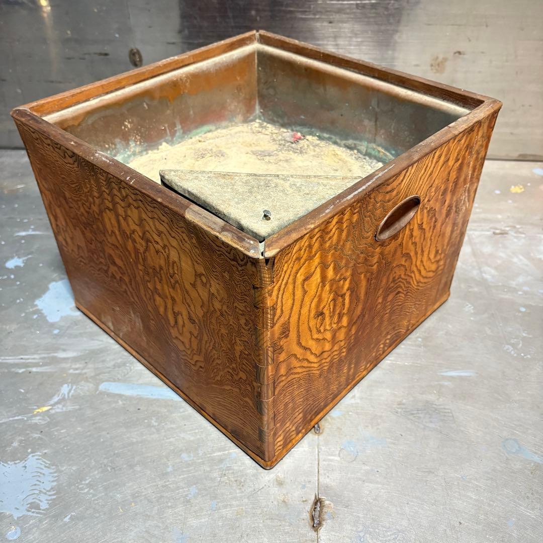 火鉢　銘木 綺麗な木目 欅 玉杢 無垢 黒柿 孔雀杢 角火鉢 茶道具　煎茶