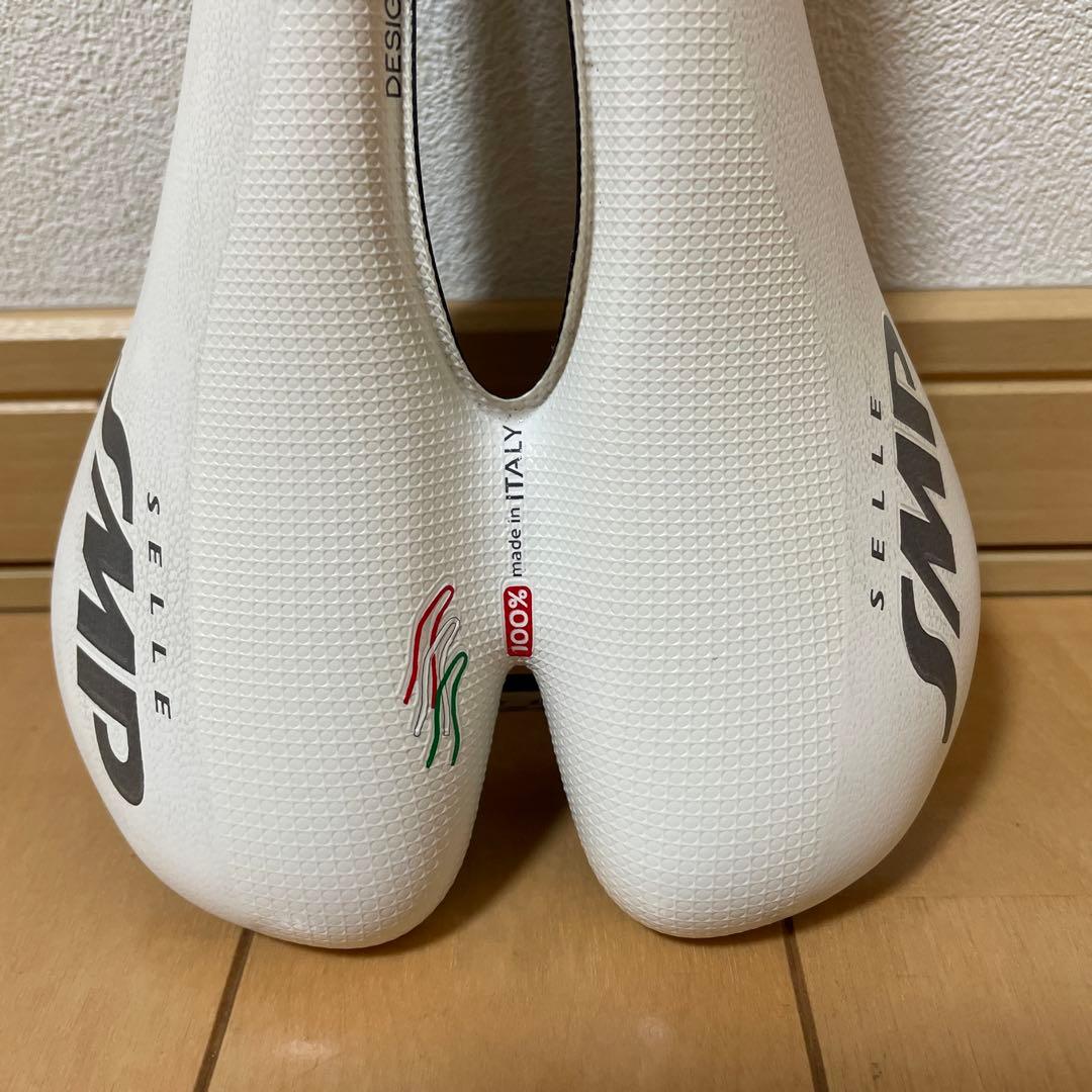 Selle SMP Hells ホワイトサドル E-Bike対応