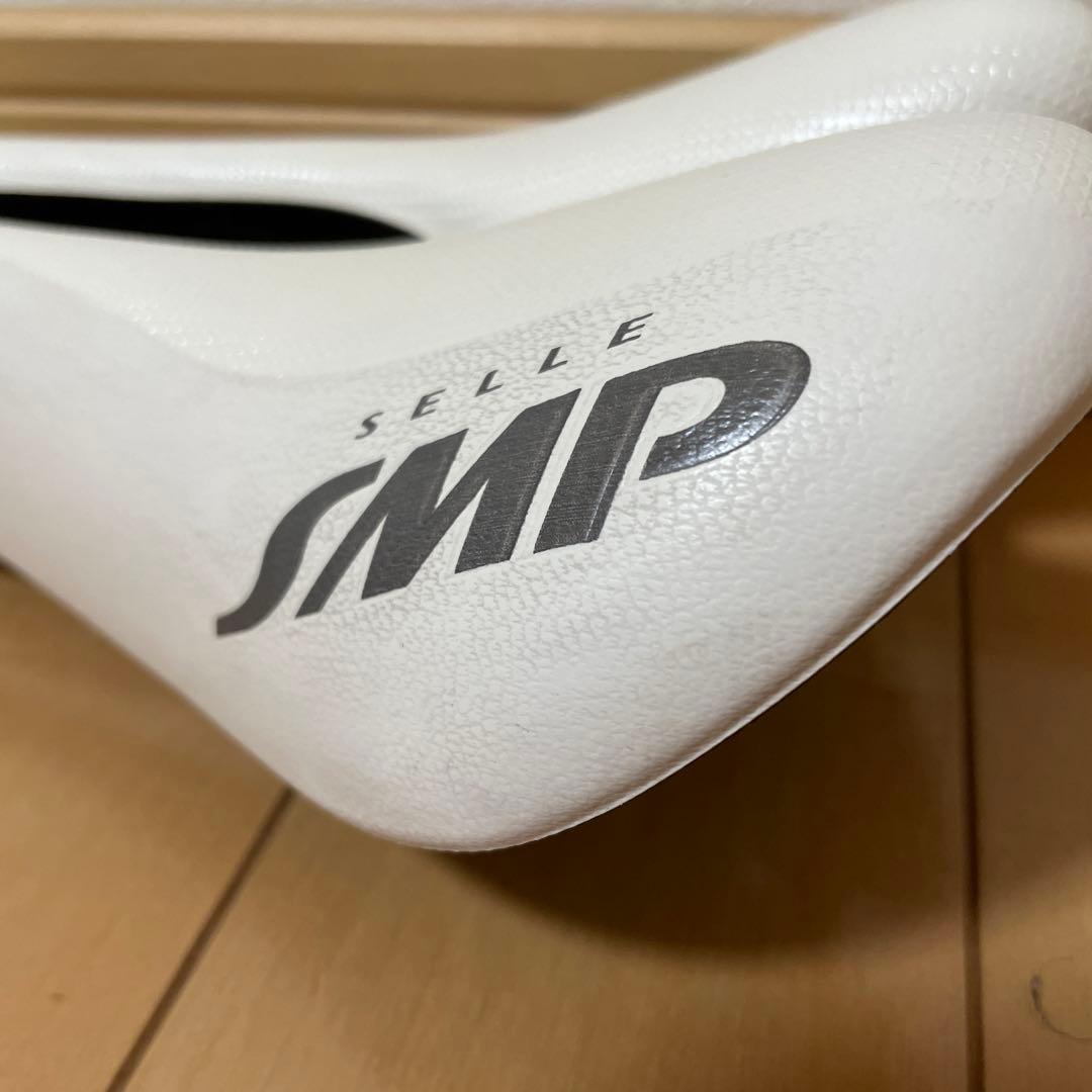 Selle SMP Hells ホワイトサドル E-Bike対応